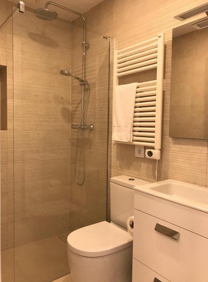 Nuevo Apartamento Moderno Elisa - A 80 Metros De La Playa Para 5 Personas Сан-Фелиу-де-Гишольс Экстерьер фото